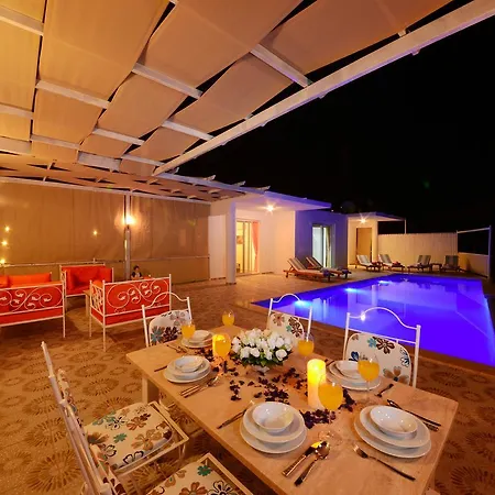 Villa Atlas *